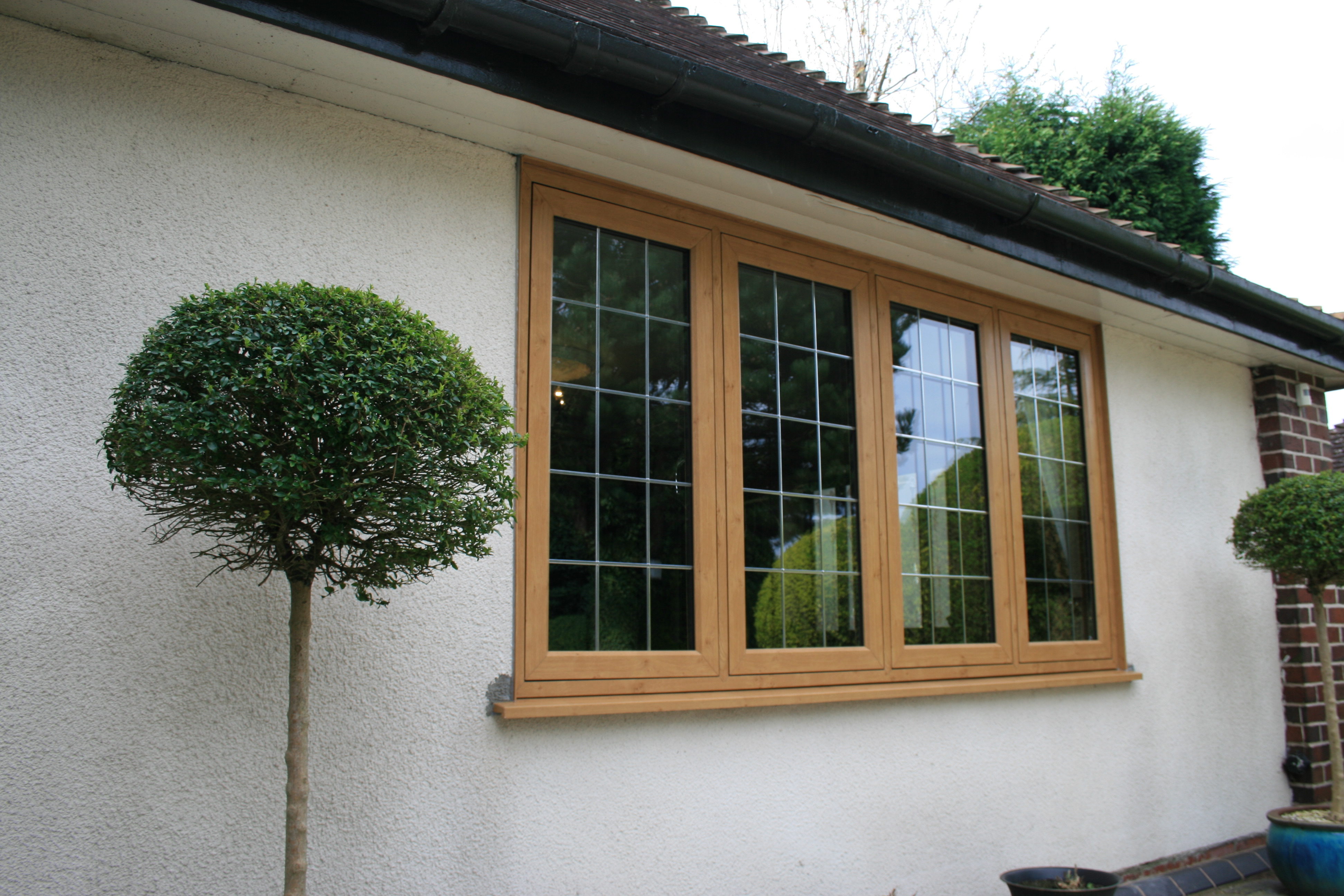 anthracite back of the house windows